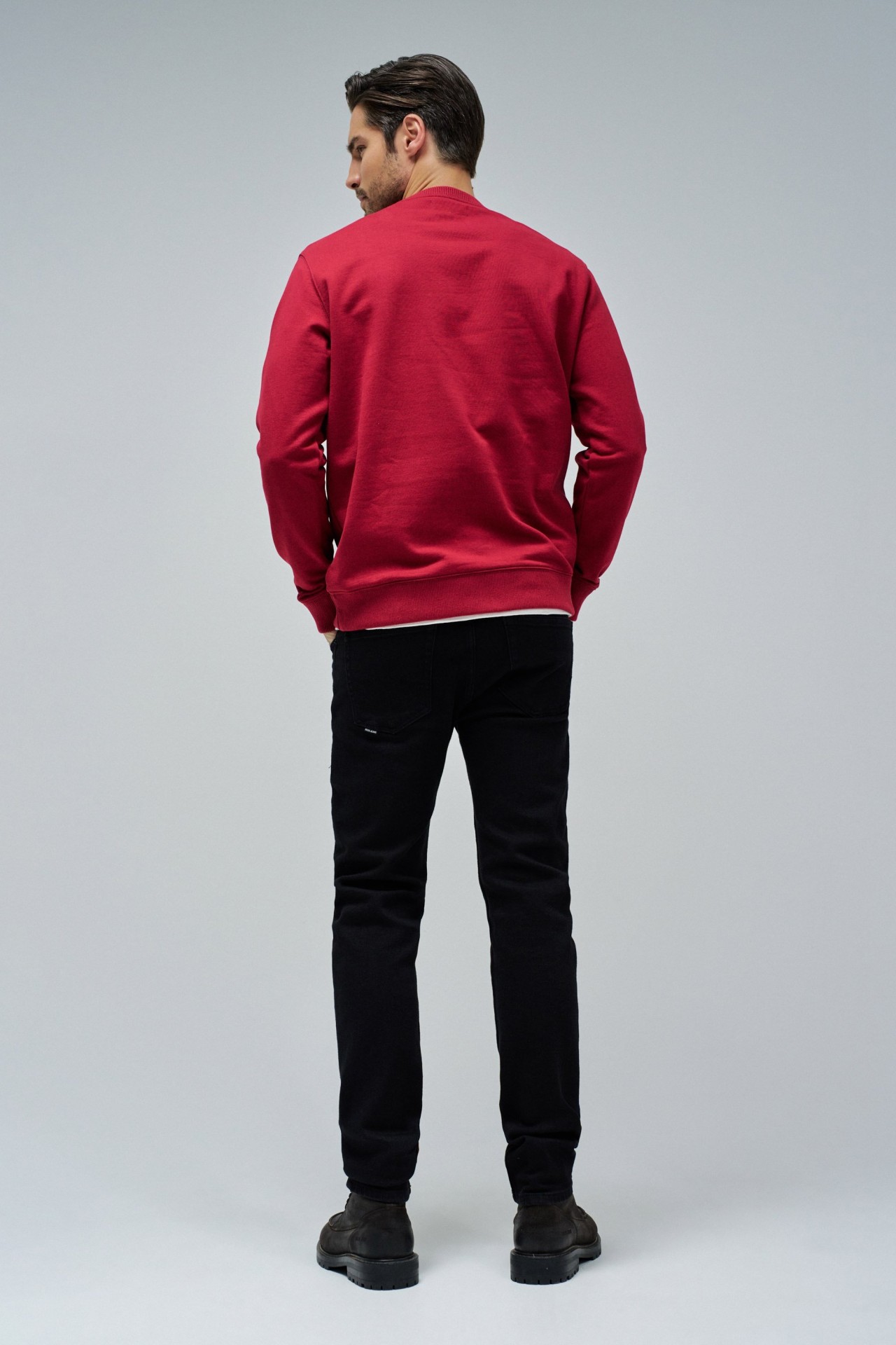 SUDADERA CON LOGO