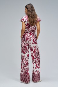 CAL�AS REGULAR FIT COM ESTAMPADO FLORAL