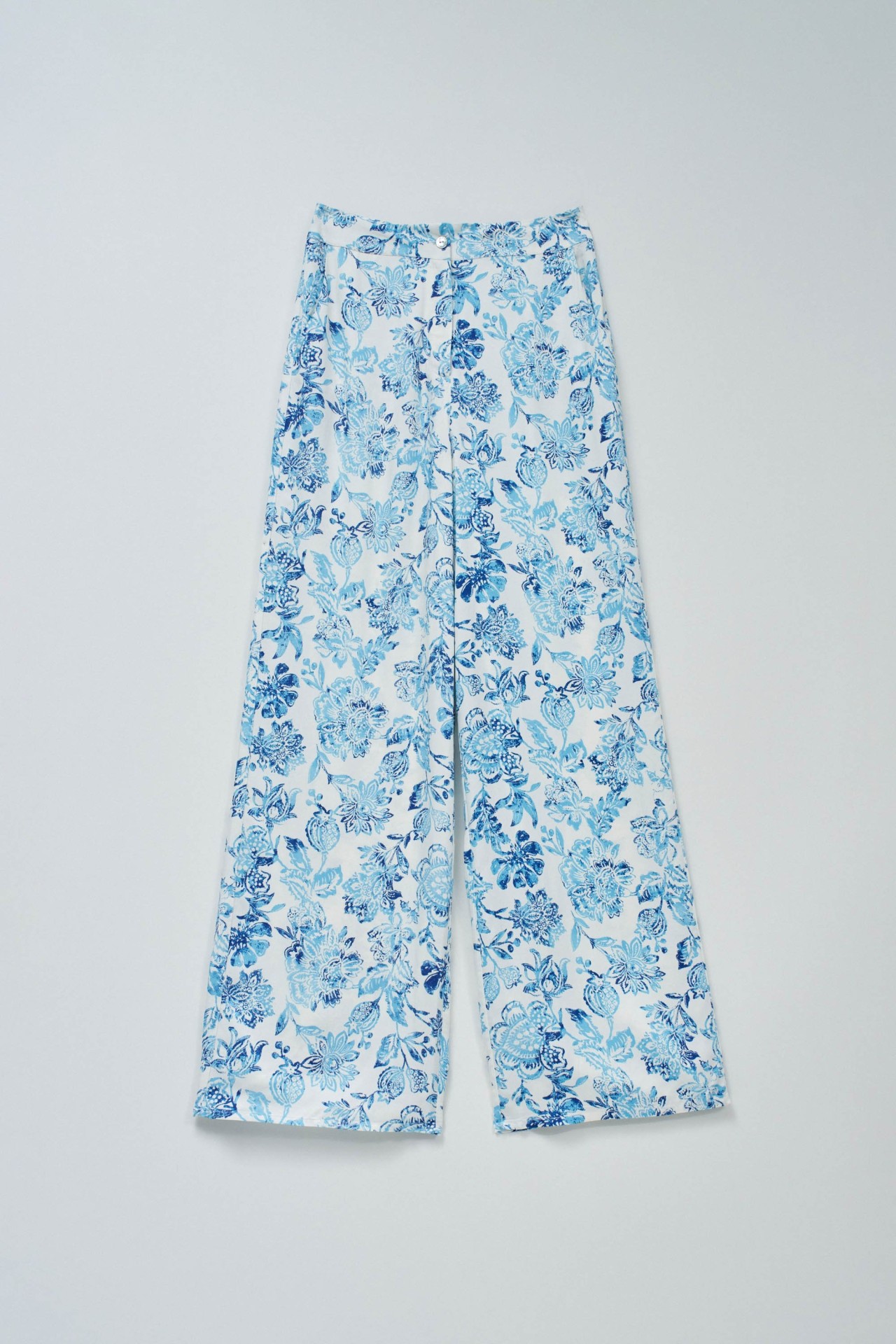 STRAIGHT WITH FLORAL PRINT TROUSERS
