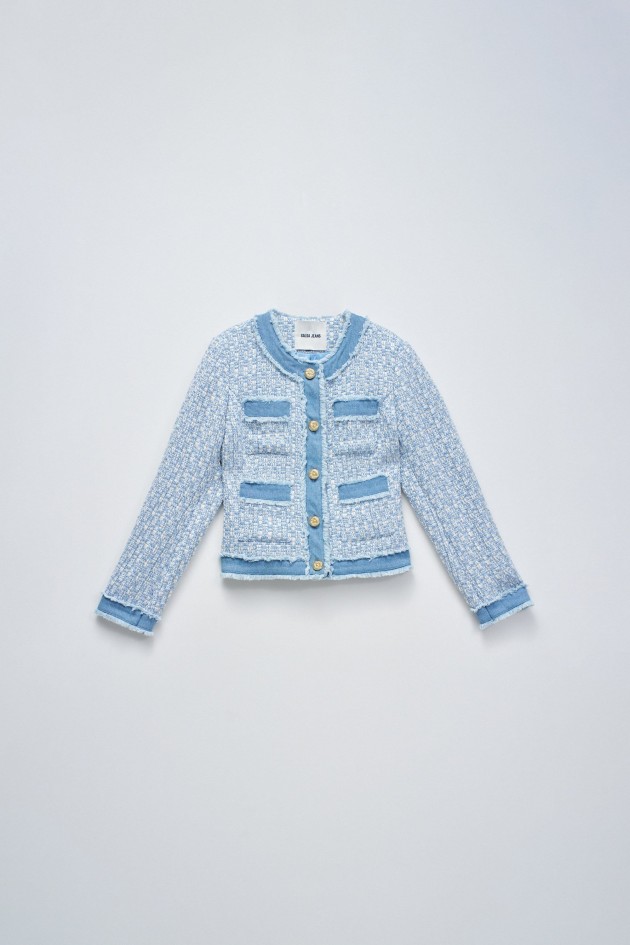 CASACO DE TWEED COM DETALHES EM DENIM