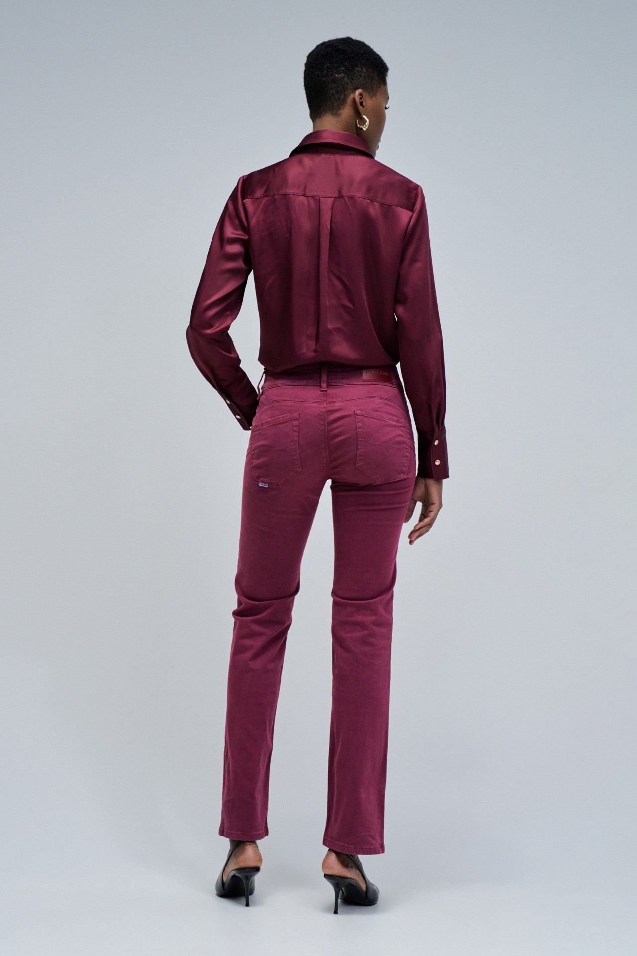 JEAN SECRET PUSH IN DROIT