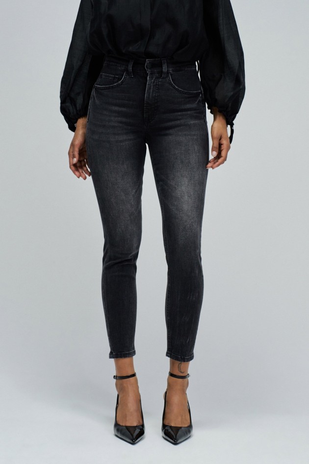 FAITH PUSH IN CROPPED SKINNY JEANS