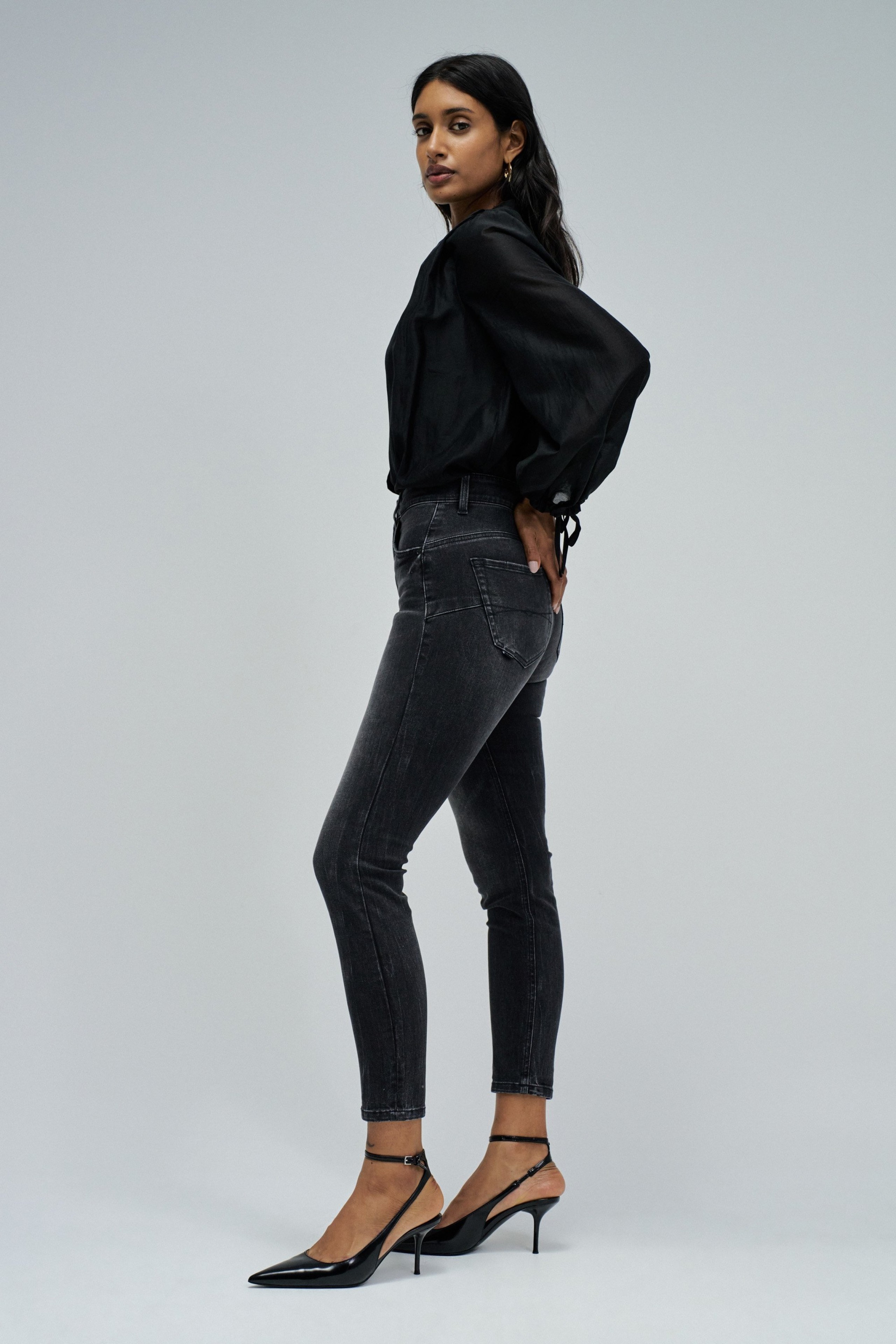 VAQUEROS FAITH CROPPED SKINNY