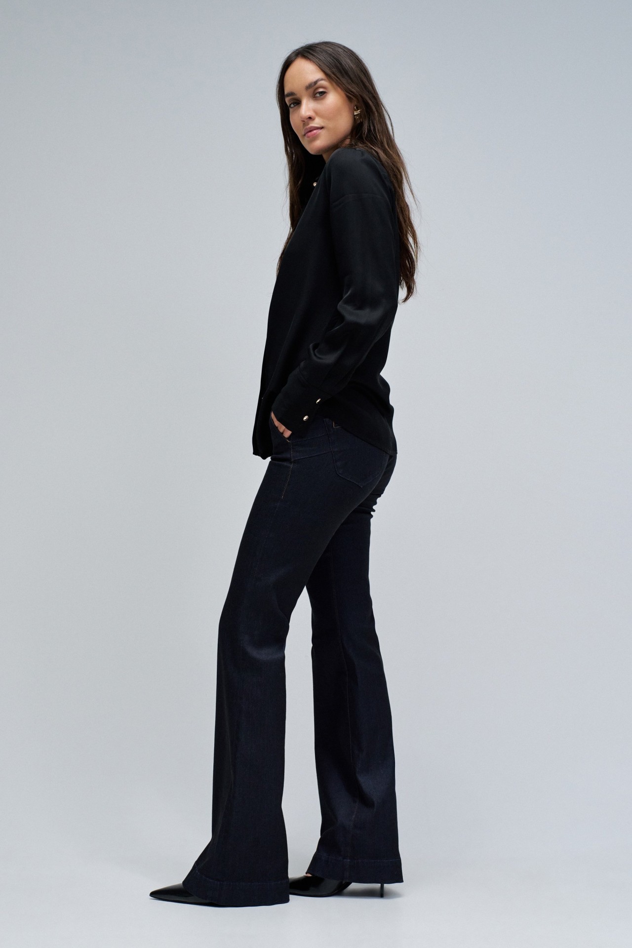 CAMISA B�SICA