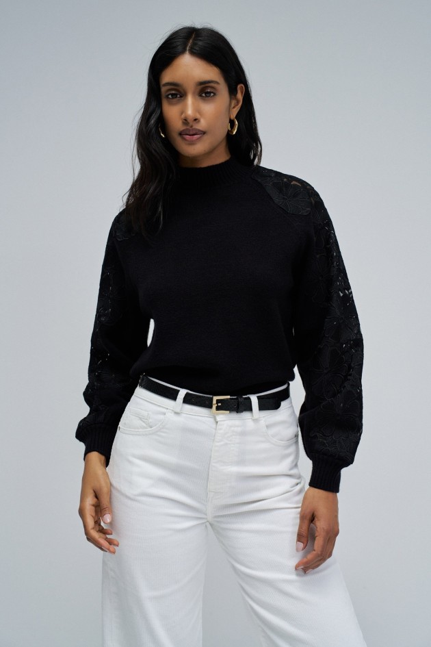 KNIT SWEATER WITH LACE