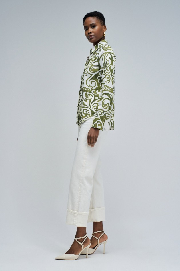 CAMISA CON ESTAMPADO