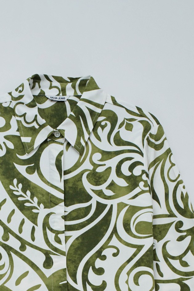 CAMISA CON ESTAMPADO