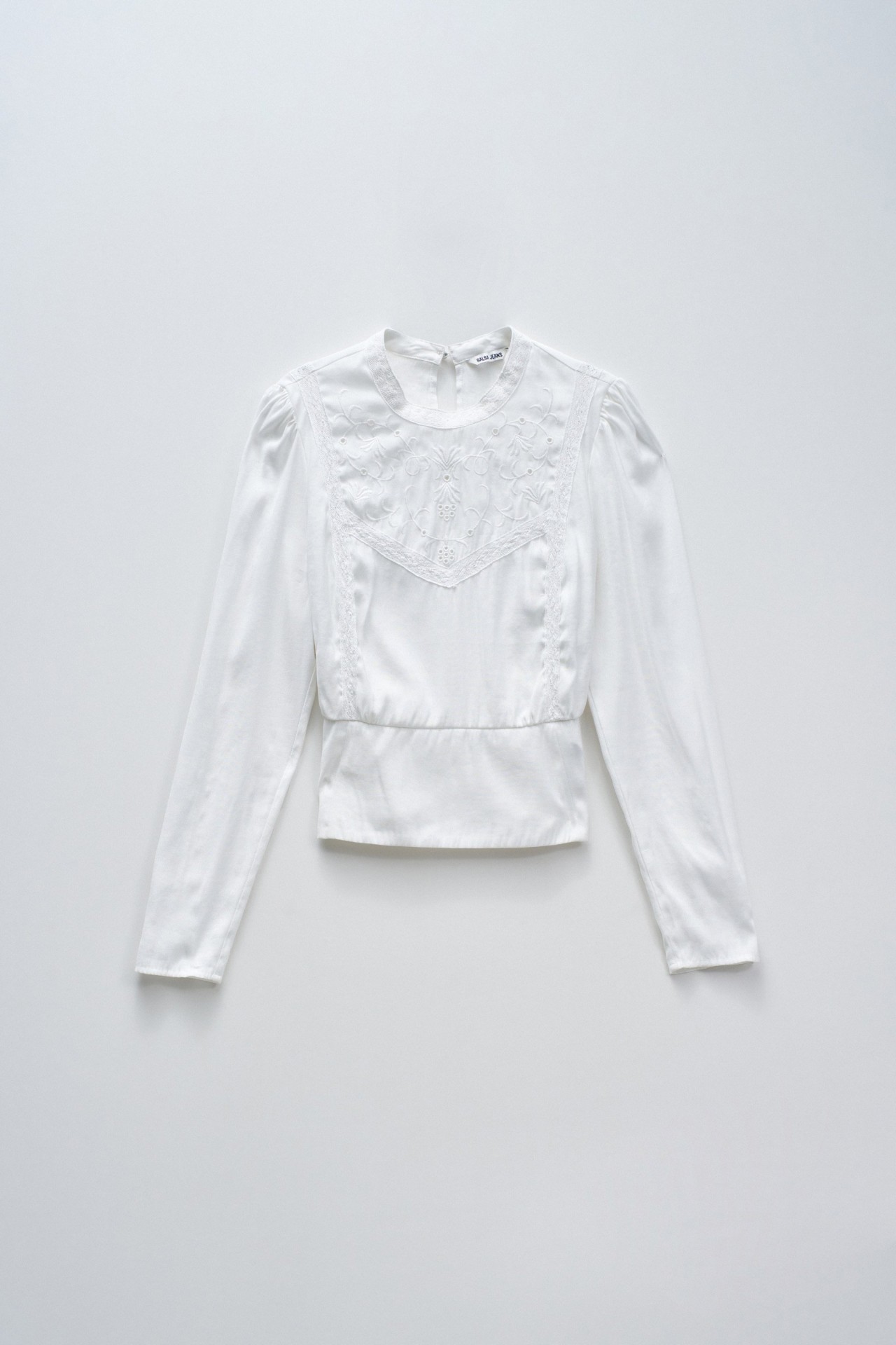 BESTICKTE BLUSE