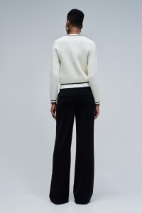 CARDIGAN COM BOT�ES DOURADOS