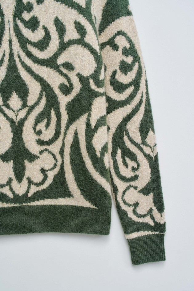 PULLOVER AUS WOLLE MIT JACQUARD
