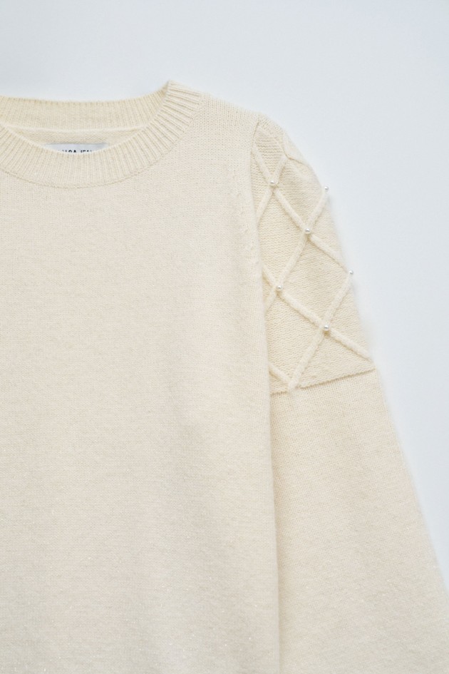 STRICKPULLOVER MIT PERLEN