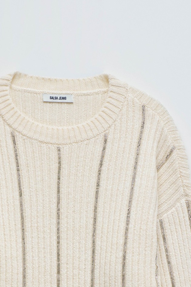 PULL EN MAILLE AVEC LAINE