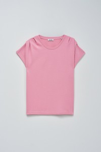 T-SHIRT COM BRILHO