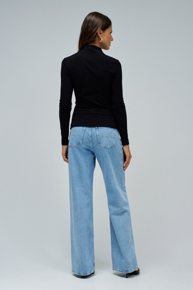 CAMISOLA DE MEIA GOLA