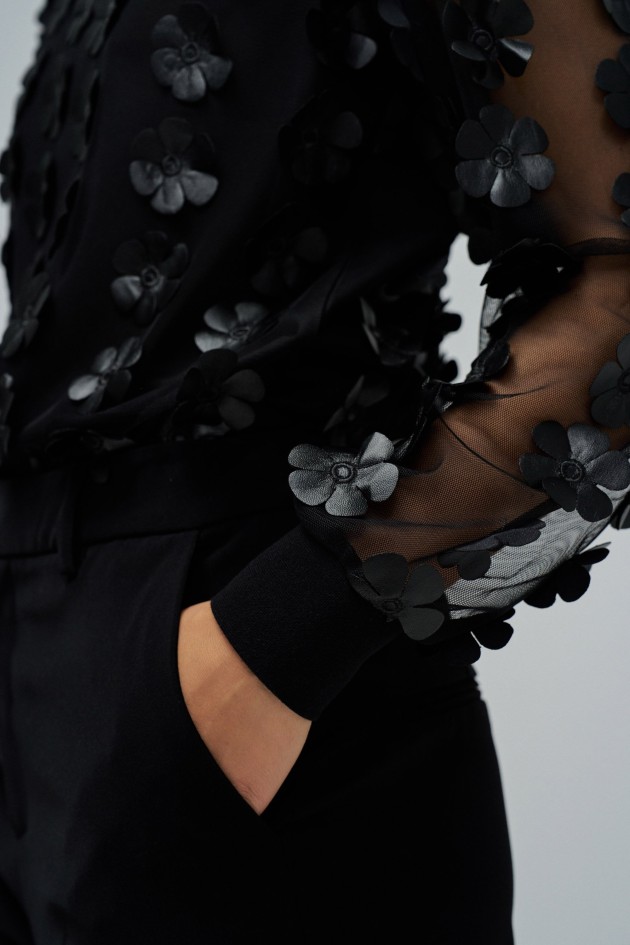 SWEATER WITH THREE-DIMENSIONAL EFFECT
