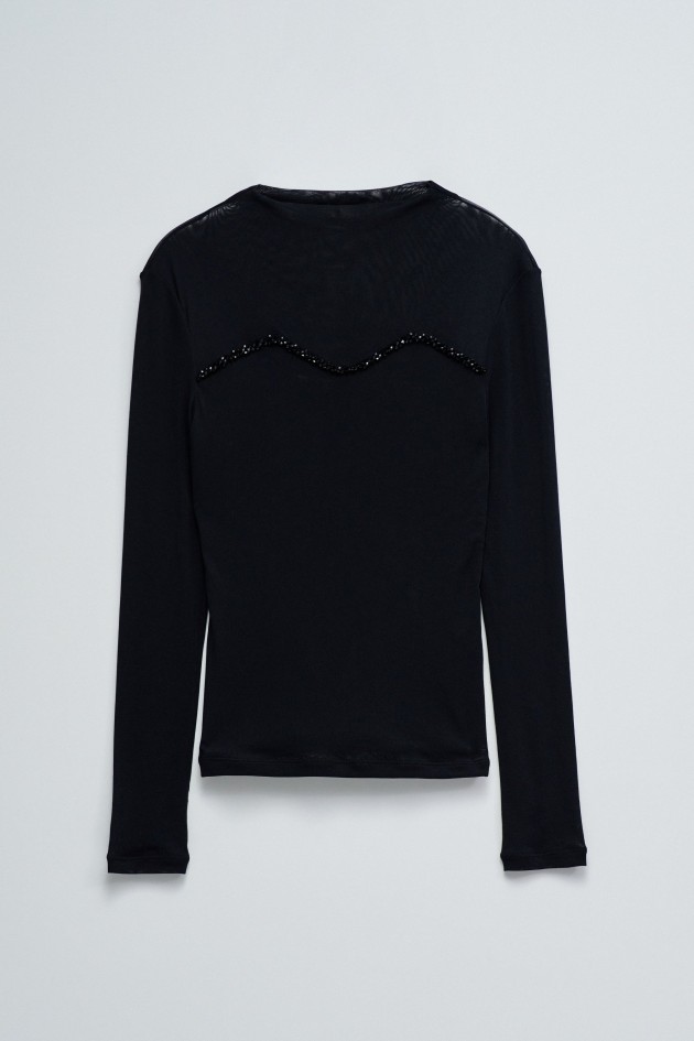 PULL EN TULLE
