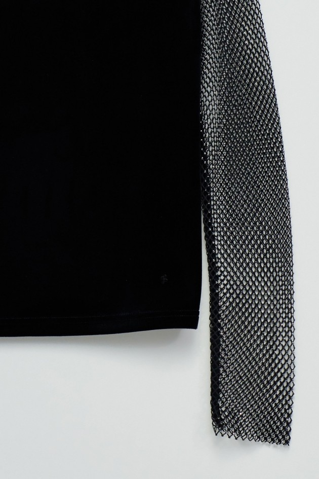 CAMISOLA DE VELUDO COM BRILHANTES
