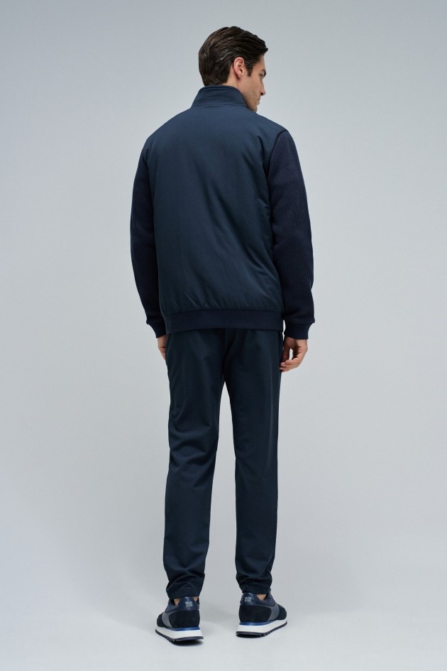 VESTE REMBOURRÉE AVEC MÉLANGE DE MATÉRIAUX