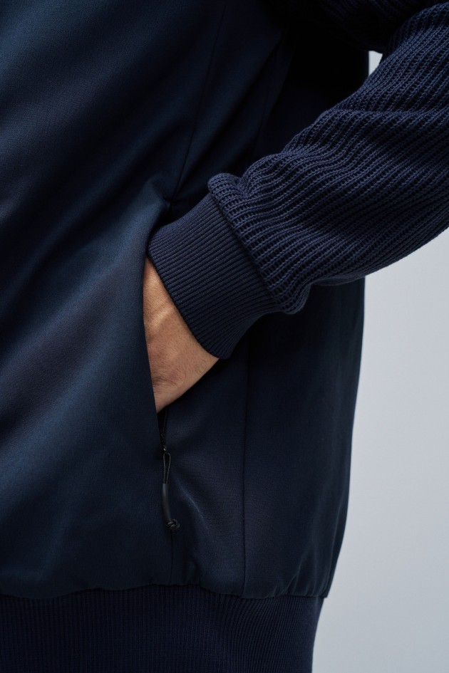 VESTE REMBOURRÉE AVEC MÉLANGE DE MATÉRIAUX