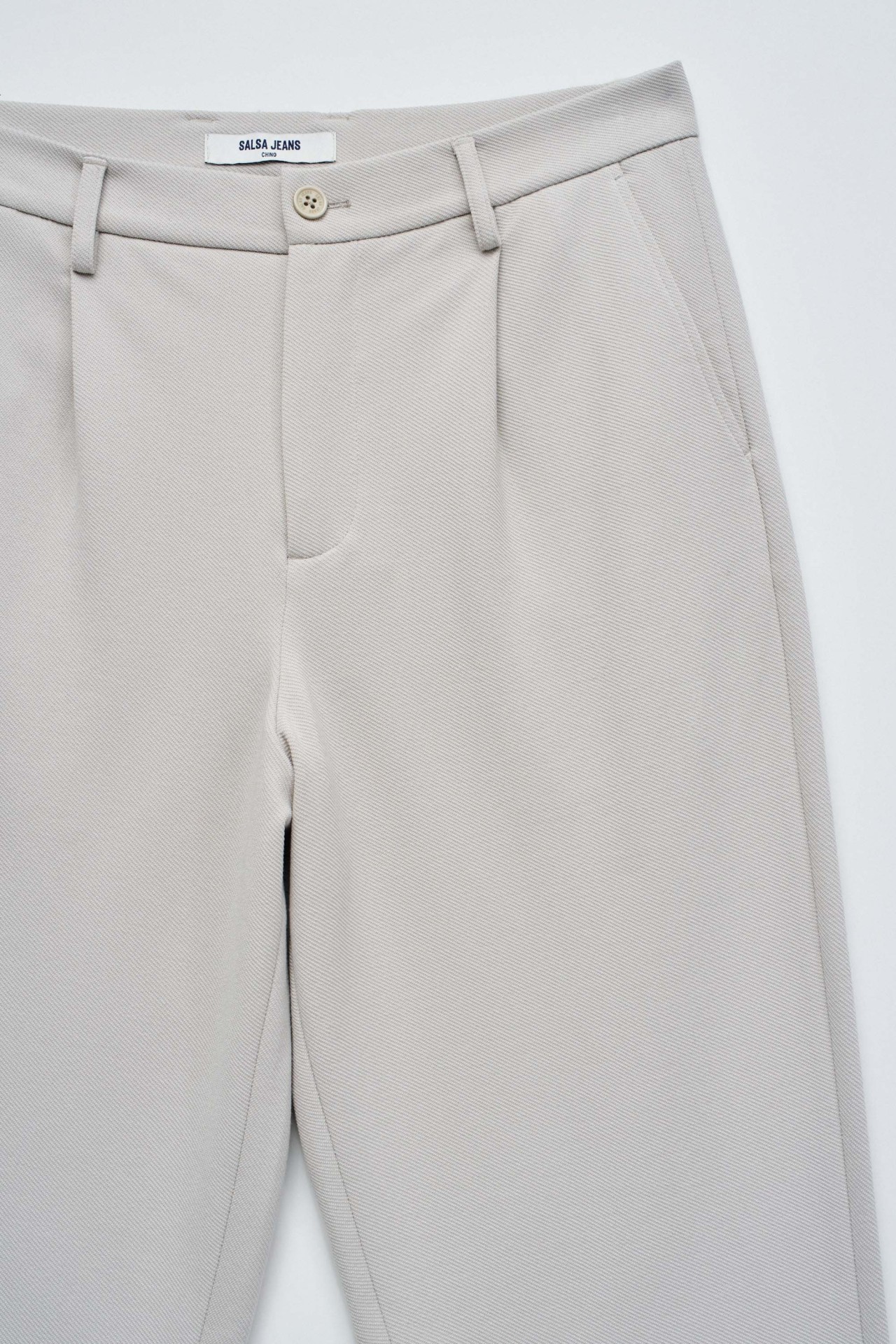 CHINO TROUSERS IN KNITTED FABRIC