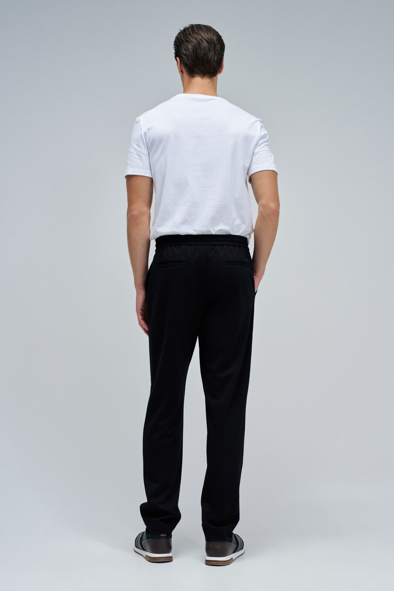 CAL�AS JOGGERS EM MALHA