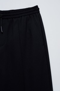 CAL�AS JOGGERS EM MALHA