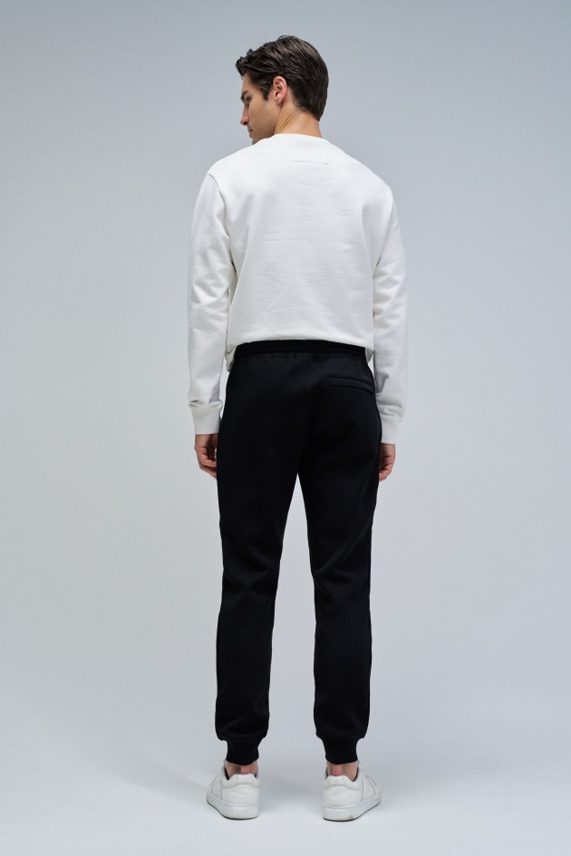 JOGGERS HOSE AUS STRICKSTOFF