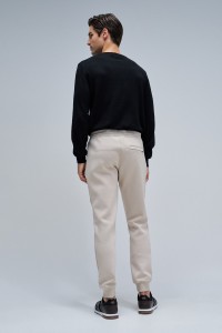 PANTALONES JOGGERS SLIM FIT DE PUNTO