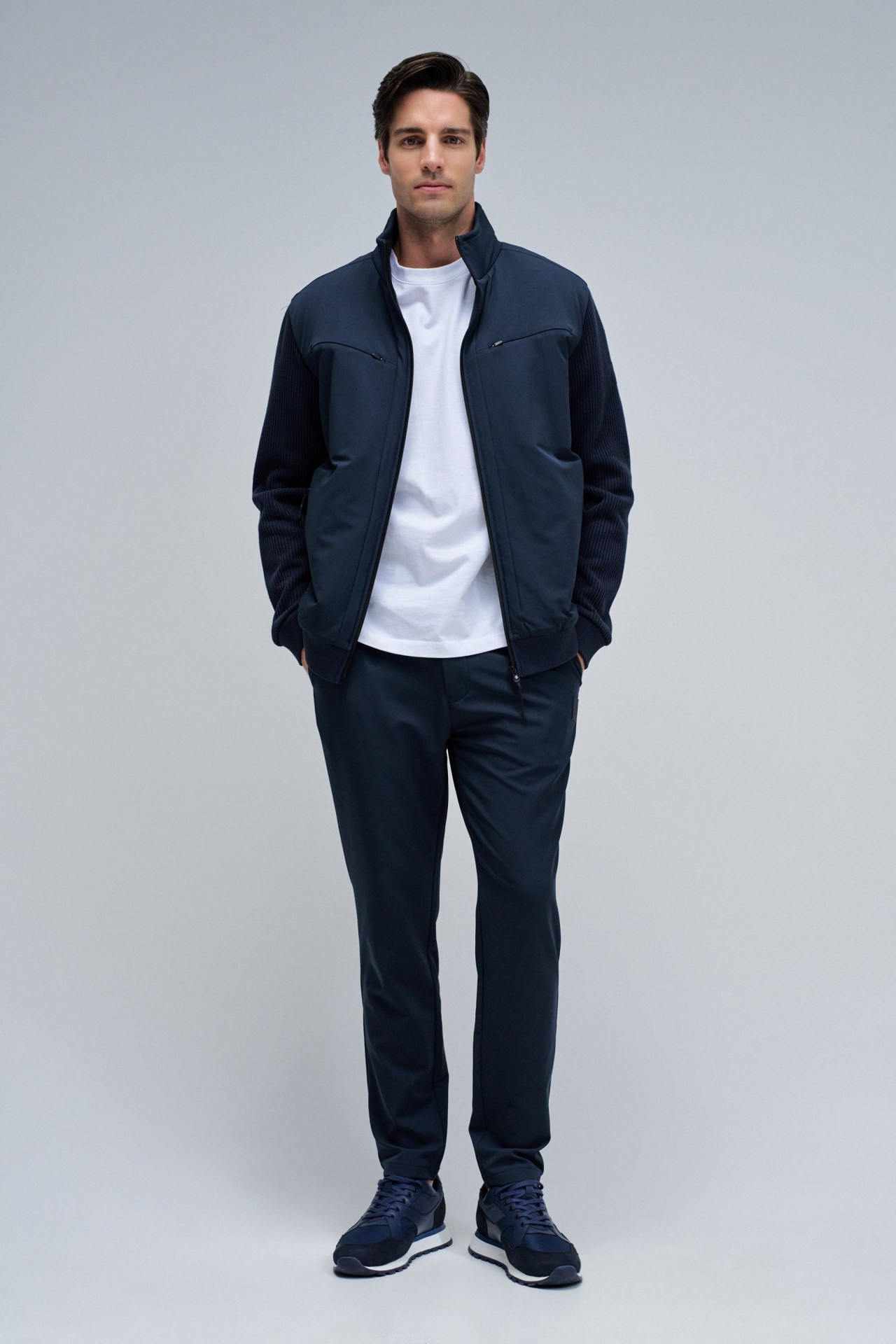 SLIM FIT JOGGERS TROUSERS IN FABRIC