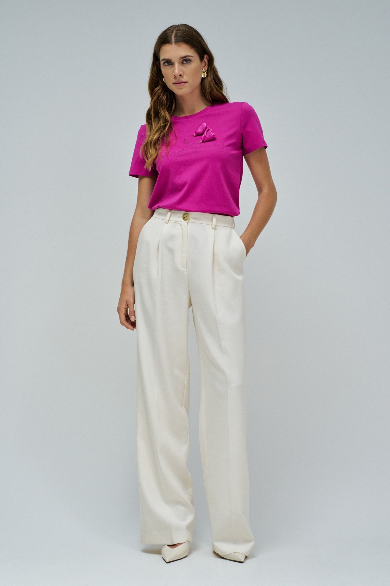 T-SHIRT WITH FLOWER APPLIQU�S