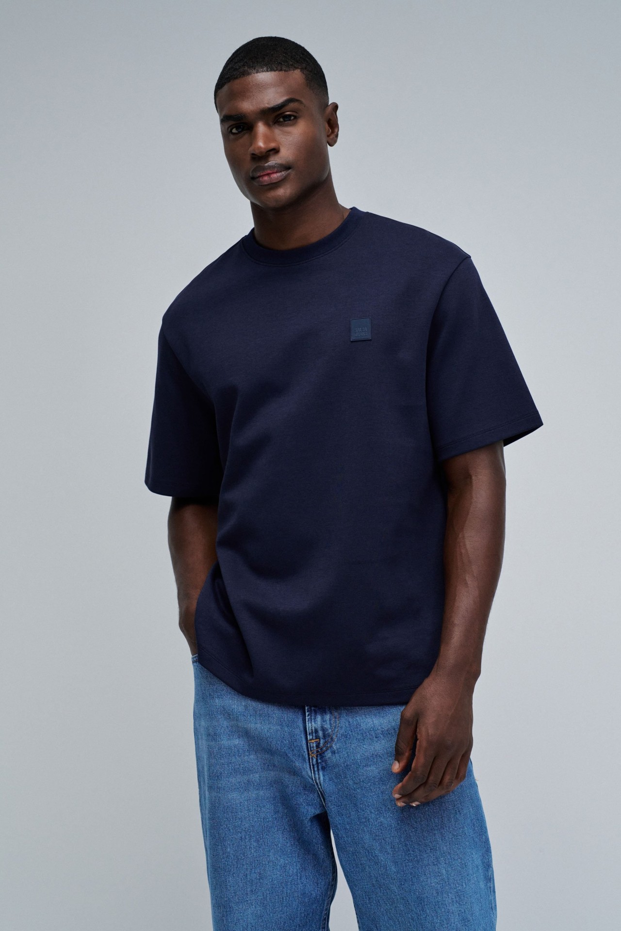 T-SHIRT COM BRANDING