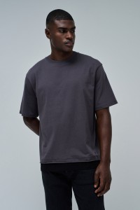 T-SHIRT COM BRANDING