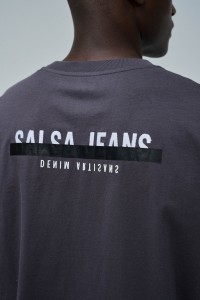 T-SHIRT COM BRANDING
