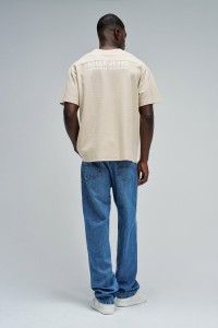 T-SHIRT COM BRANDING