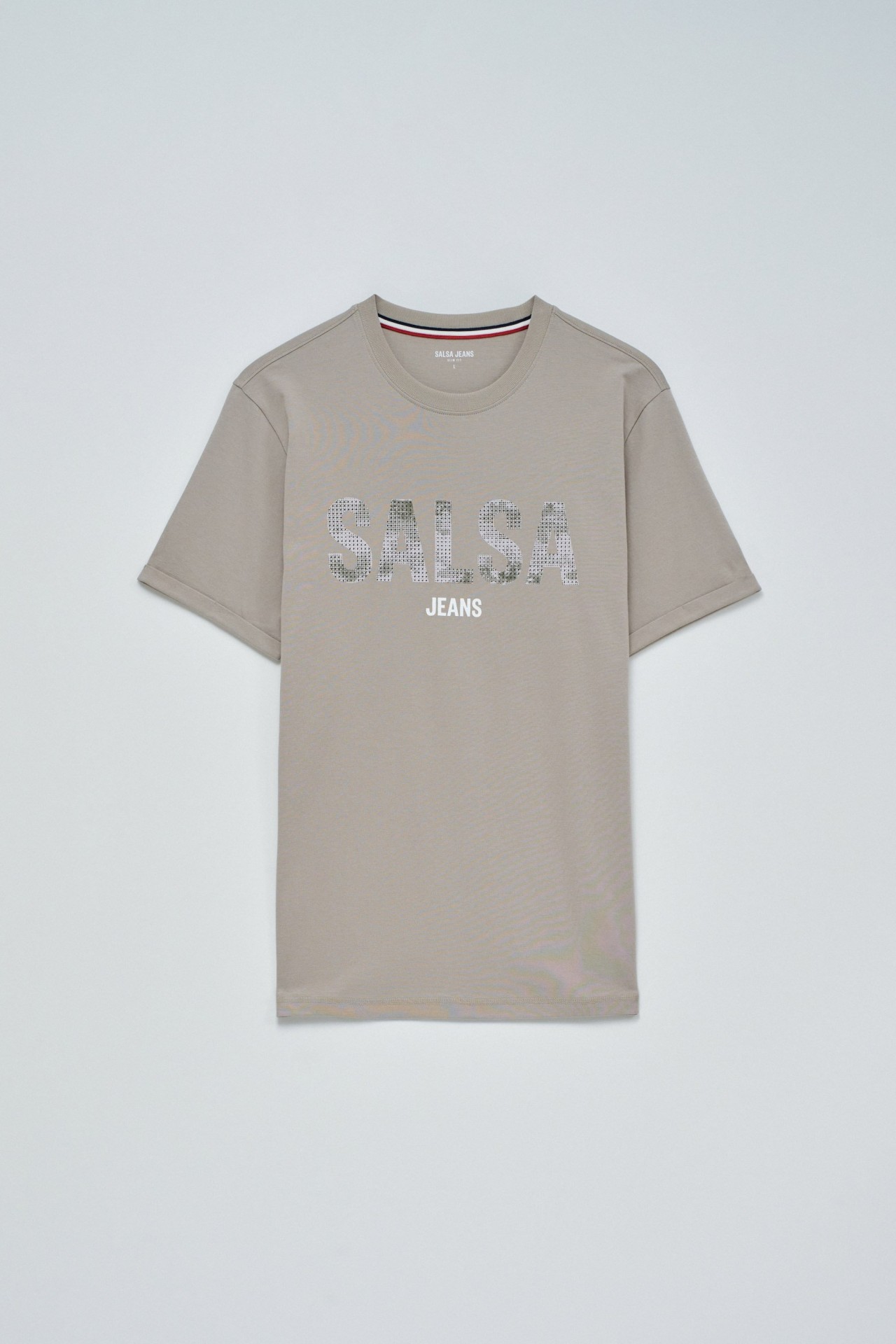 T-SHIRT COM BRANDING
