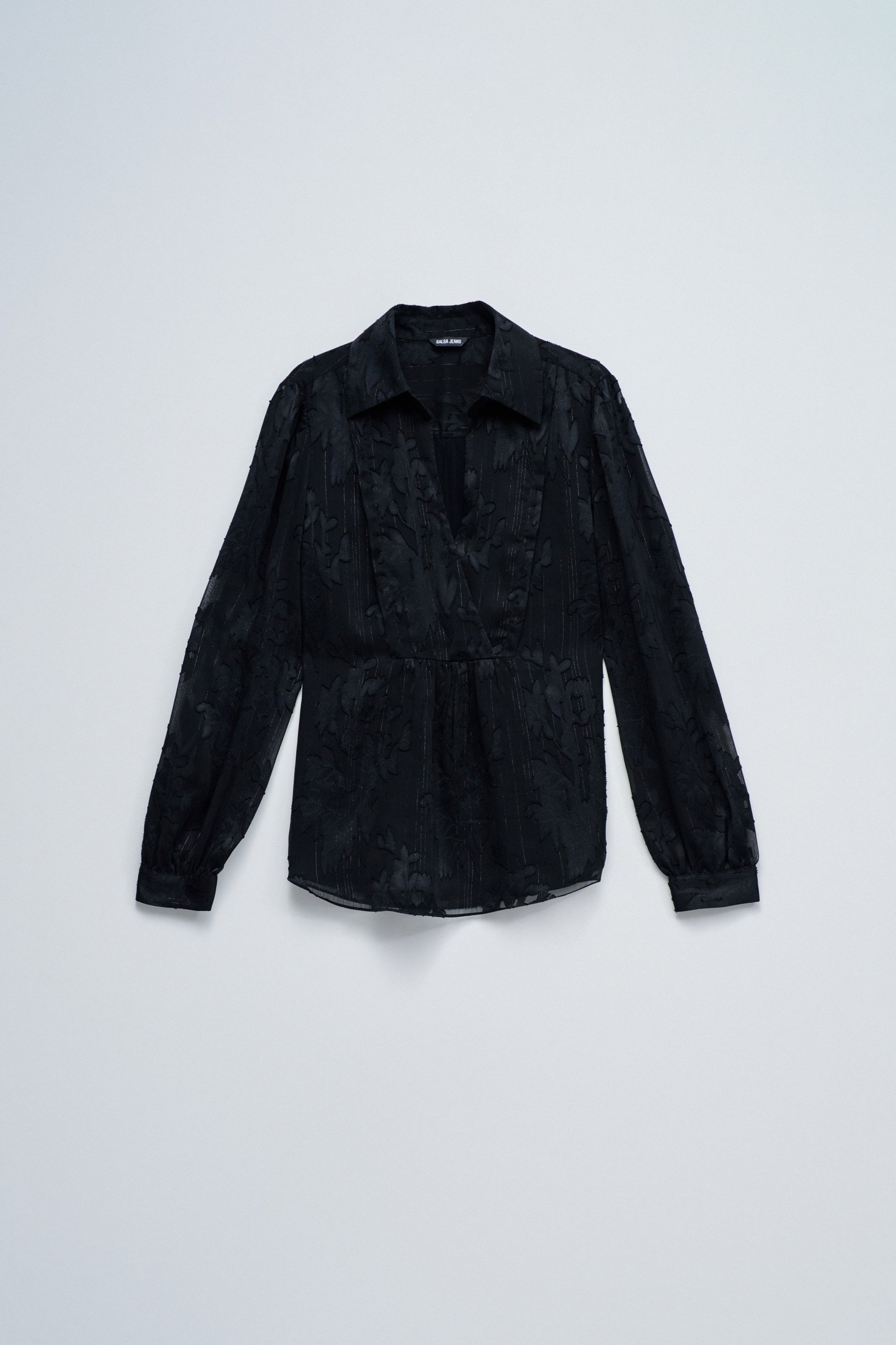 BLUSA COM JACQUARD