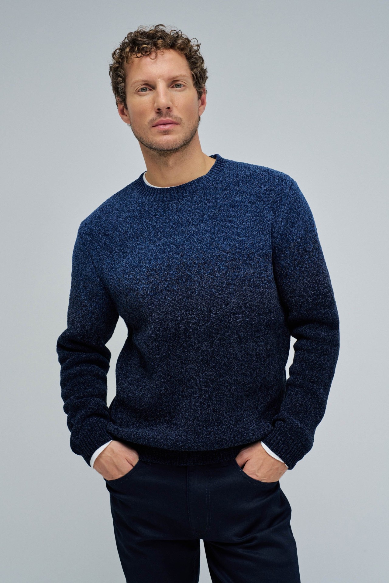 CAMISOLA DE MALHA COM EFEITO GRADIENTE