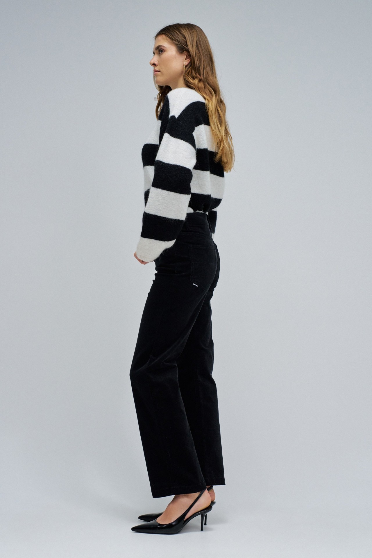 STRAIGHT JEANS AUS CORD