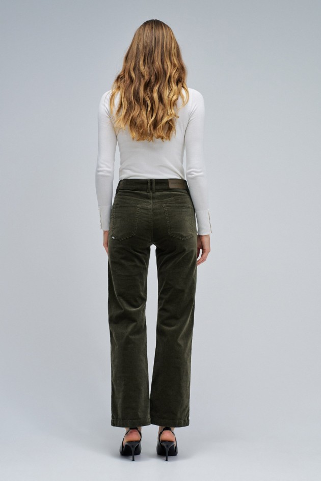 STRAIGHT JEANS IN CORDUROY