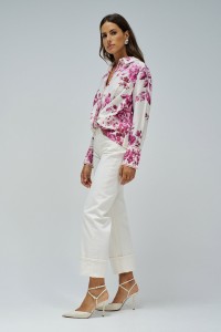 TOP MIT BLUMENMUSTER