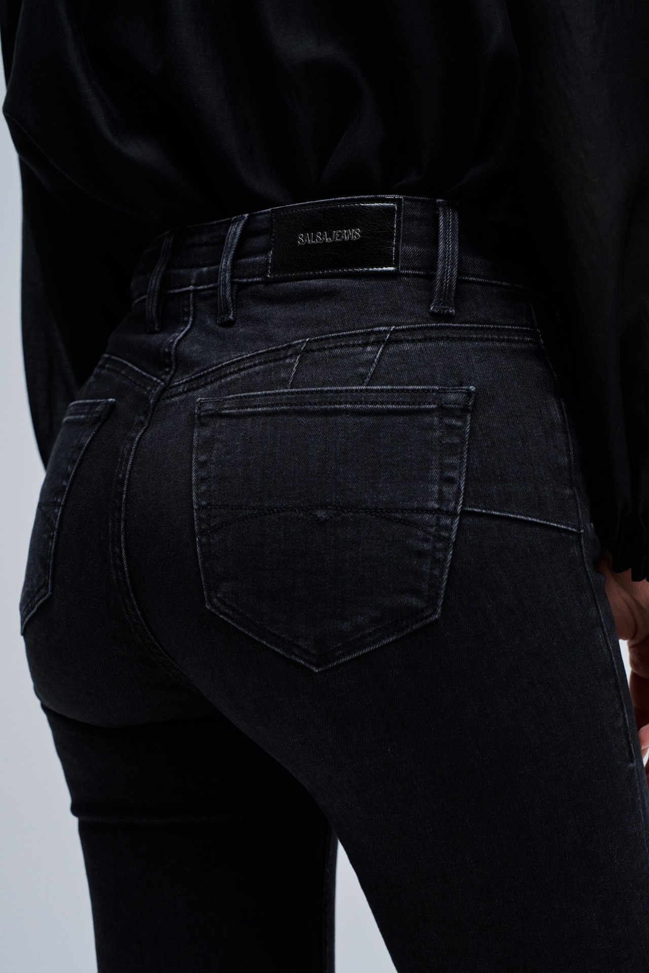 VAQUEROS DESTINY PUSH UP CROPPED SKINNY
