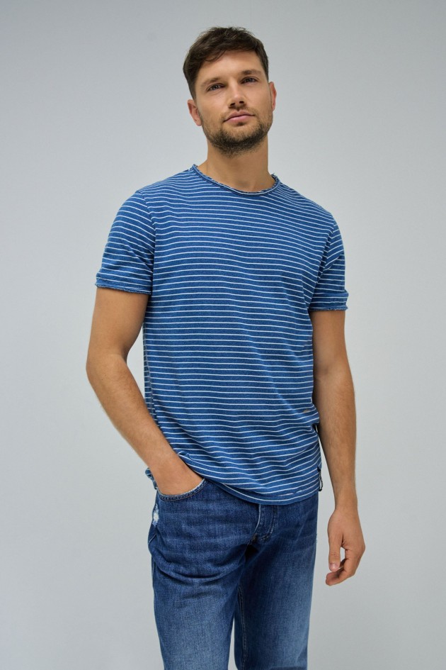 T-SHIRT �S RISCAS