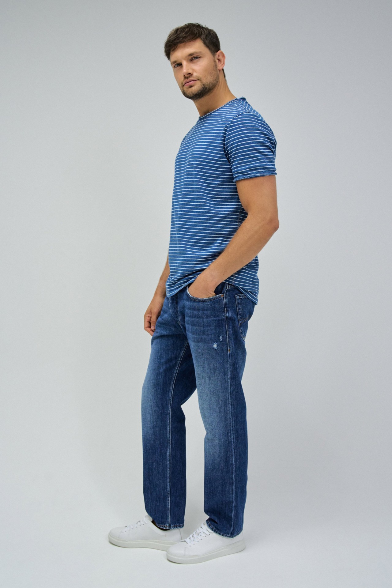 T-SHIRT �S RISCAS