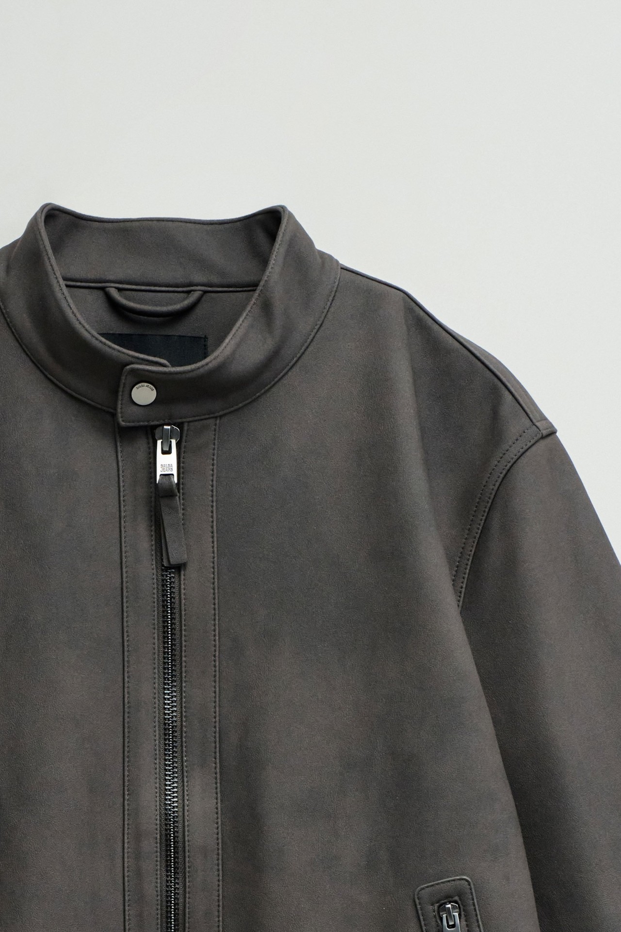 BLUS�O BIKER EFEITO SUEDE