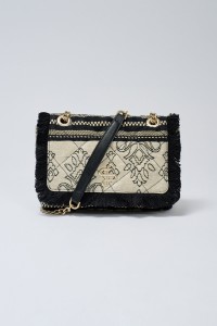 MALA COM BORDADOS JACQUARD