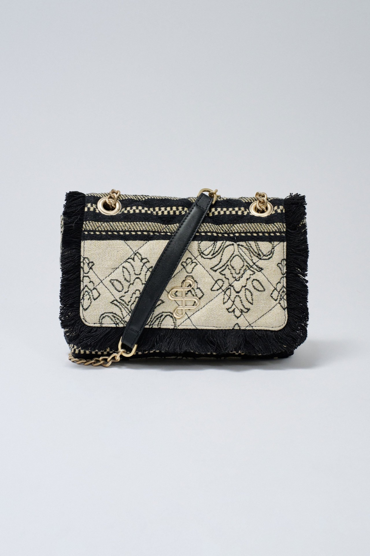 MALA COM BORDADOS JACQUARD