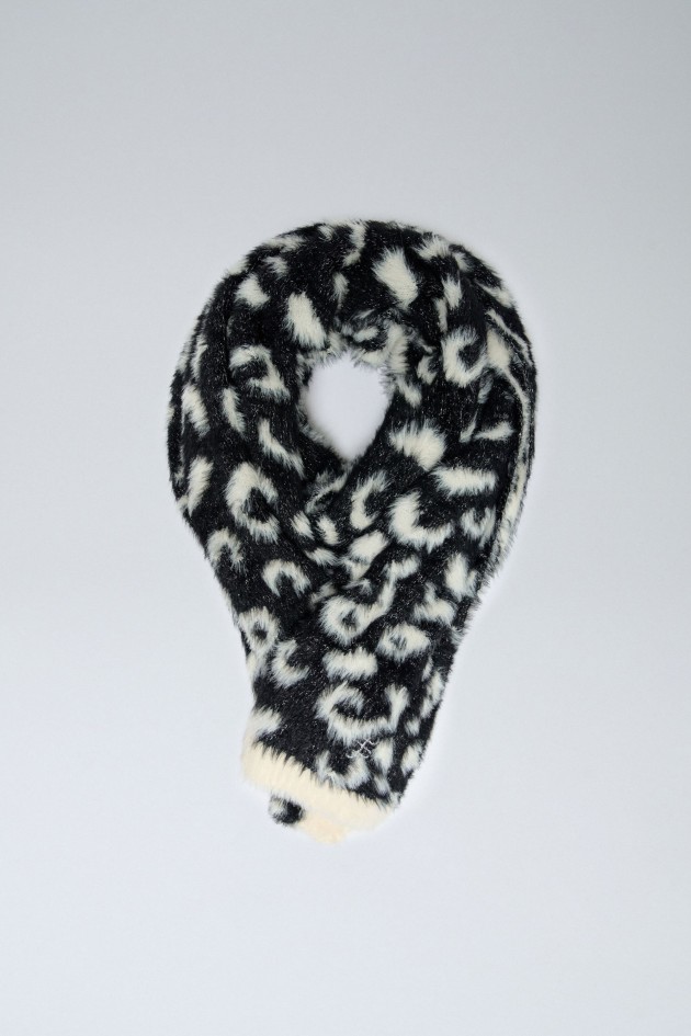 ANIMAL PRINT SCARF