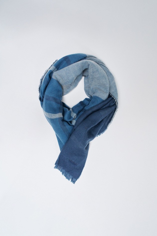 REVERSIBLE SCARF