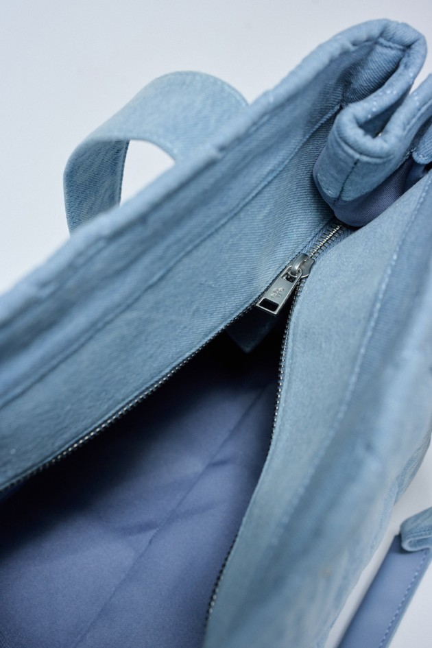 BOLSO TOTE EN VAQUERA