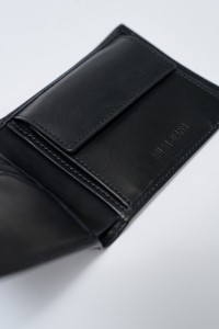PORTEFEUILLE EN CUIR